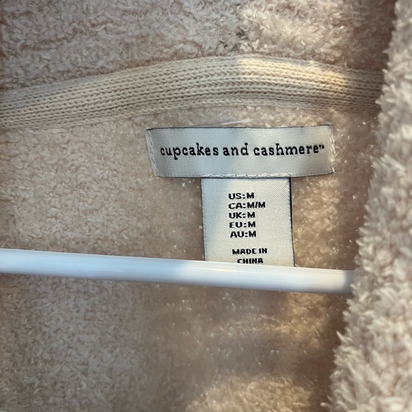 NWT Cupcakes & Cashmere Cozy Knit Beige Cardigan Size Medium - Picture 5 of 7